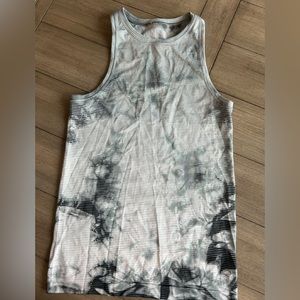 Peloton x Lululemon tank